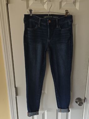 American Eagle Outfitters Dark Wash Skinny Jeans- Size 4 Regular